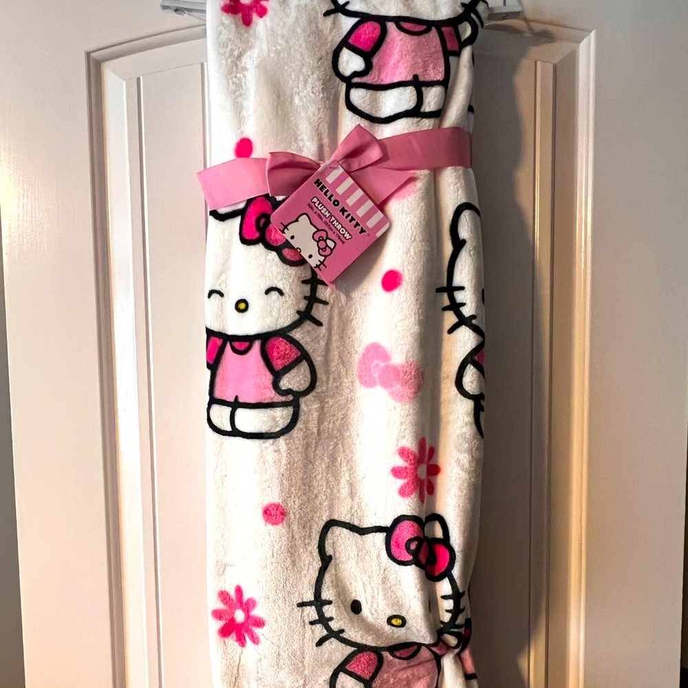 Hello Kitty Blanket Throw